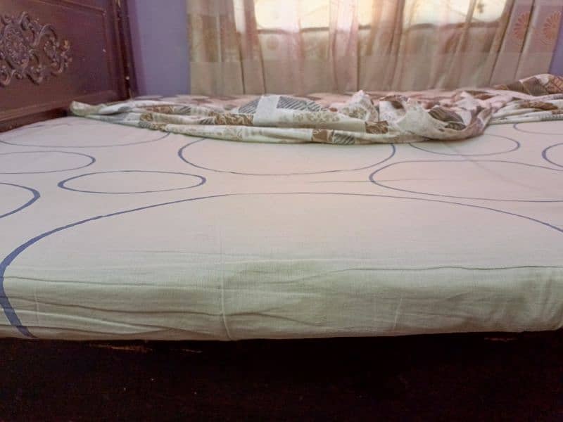 double bed in good condition 3