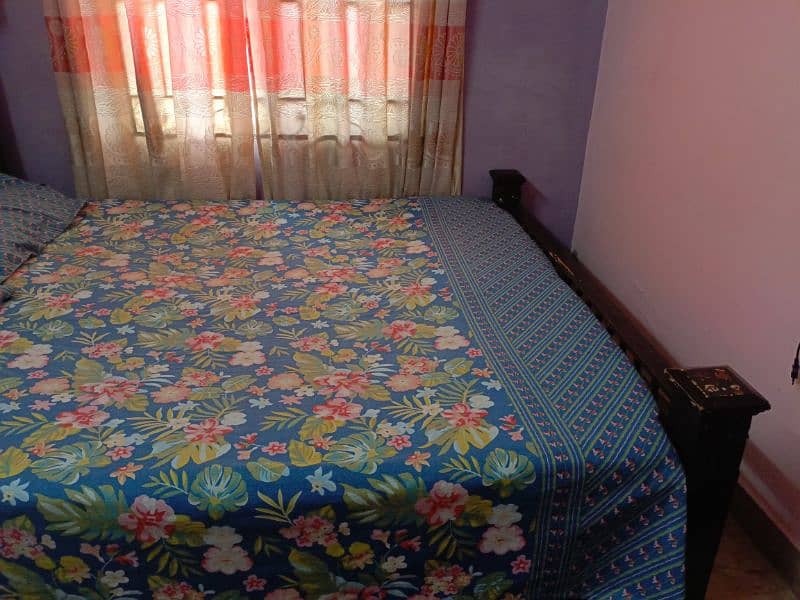 double bed in good condition 5