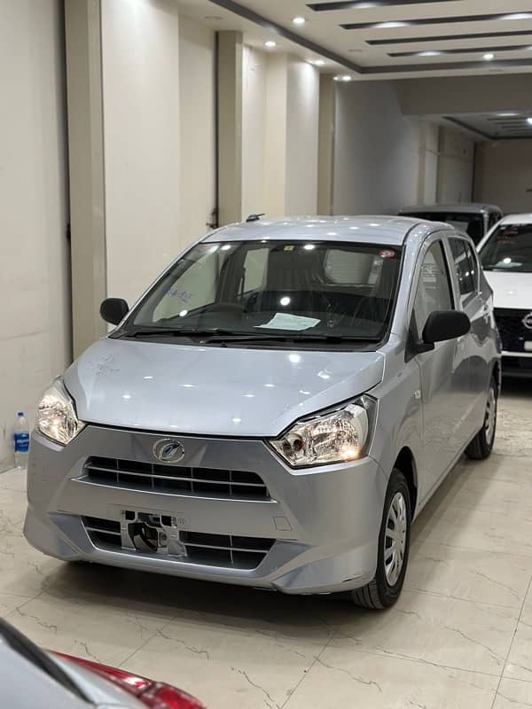 Daihatsu Mira 2021 9