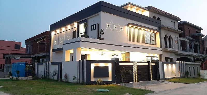 13 mrla Corner Luxury Brand New House available for sale in Citi Housing Society Gujranwala 0