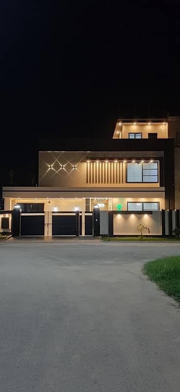 13 mrla Corner Luxury Brand New House available for sale in Citi Housing Society Gujranwala 7