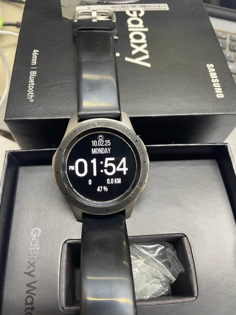  For Sale: Samsung Galaxy Watch SM-R800 (46mm, Silver) – Excellent 1