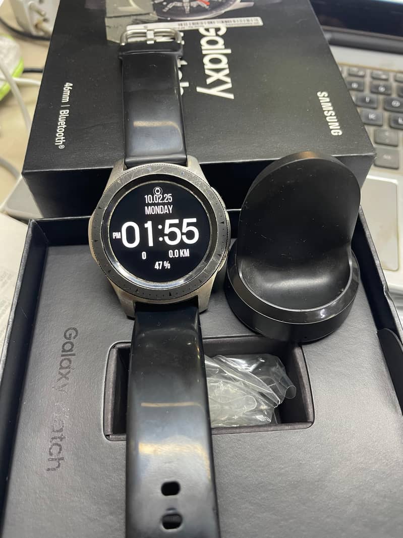  For Sale: Samsung Galaxy Watch SM-R800 (46mm, Silver) – Excellent 8