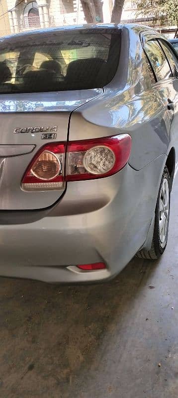 Toyota Corolla GLI 2012 5