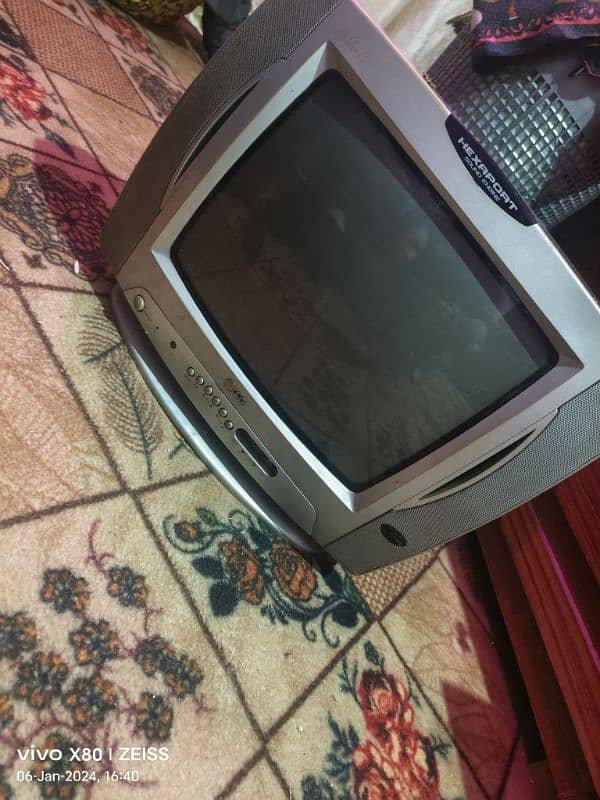 television LG 1