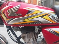 Honda 125 2024 10/10 condition Total genuine