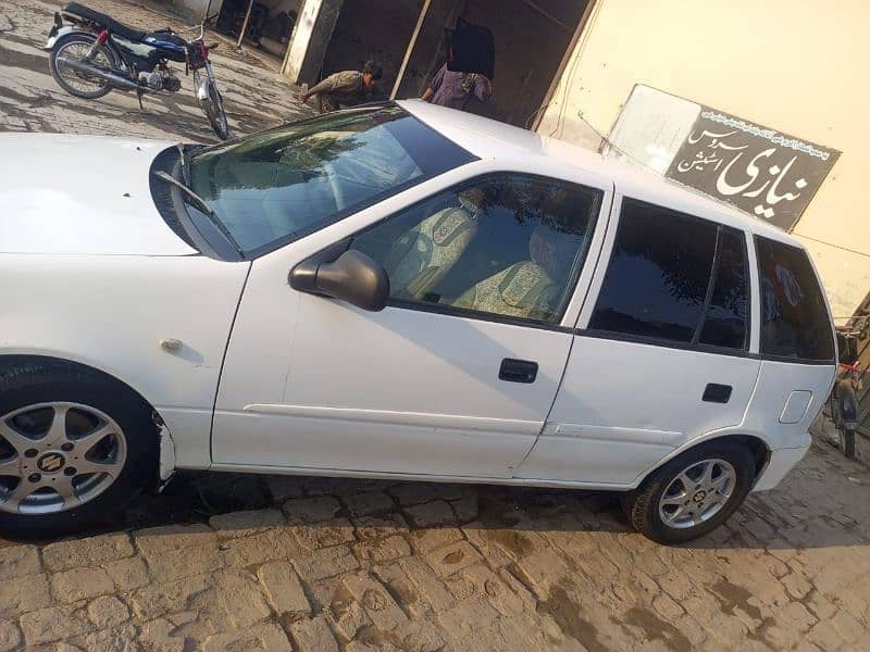 Suzuki Cultus VXR 2016 2