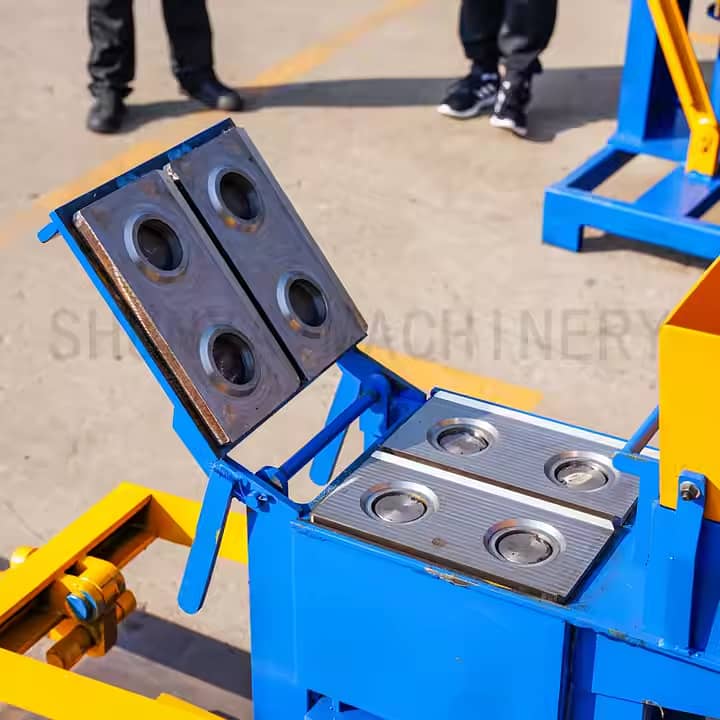 Interlock automatic clay brick machine hydraulic press 4