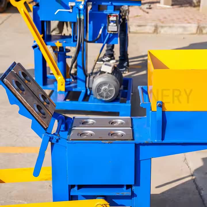 Interlock automatic clay brick machine hydraulic press 8