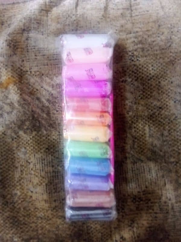 12 PIECE MULTICOLOR CLAY FOR SALE 3