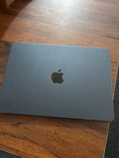 Macbook M2 Air