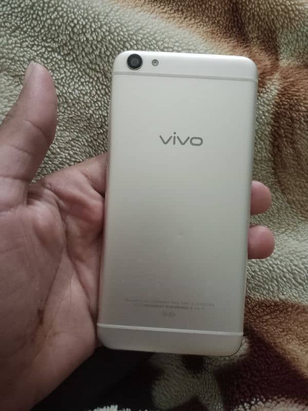 vivo x7 in 4/64 8