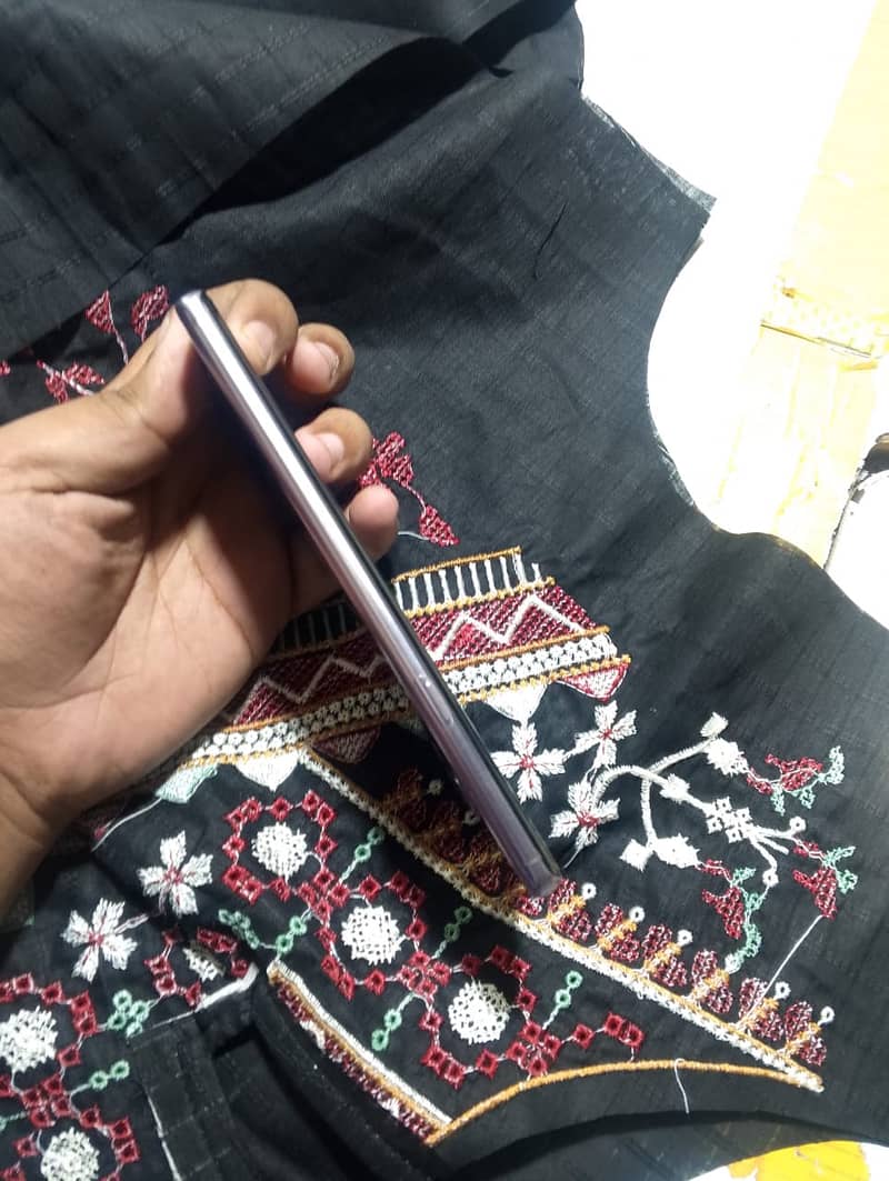 Samsung Mobile Note 9 3