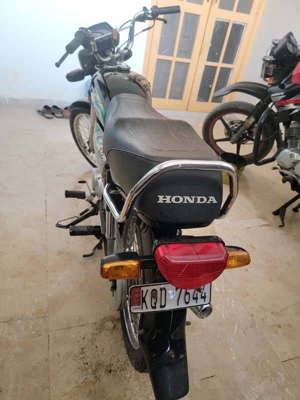 Honda CD 70 2023 1