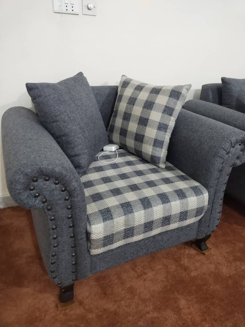 7 seater Sofa set 0