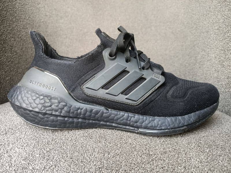 Original Adidas ultraboost 22 UK 7.5 EU 41⅓ 9