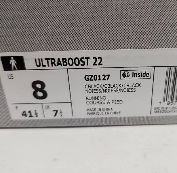 Original Adidas ultraboost 22 UK 7.5 EU 41⅓ 16