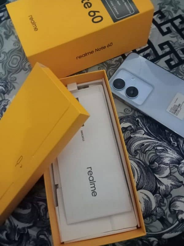 realme note 60 4/128 3