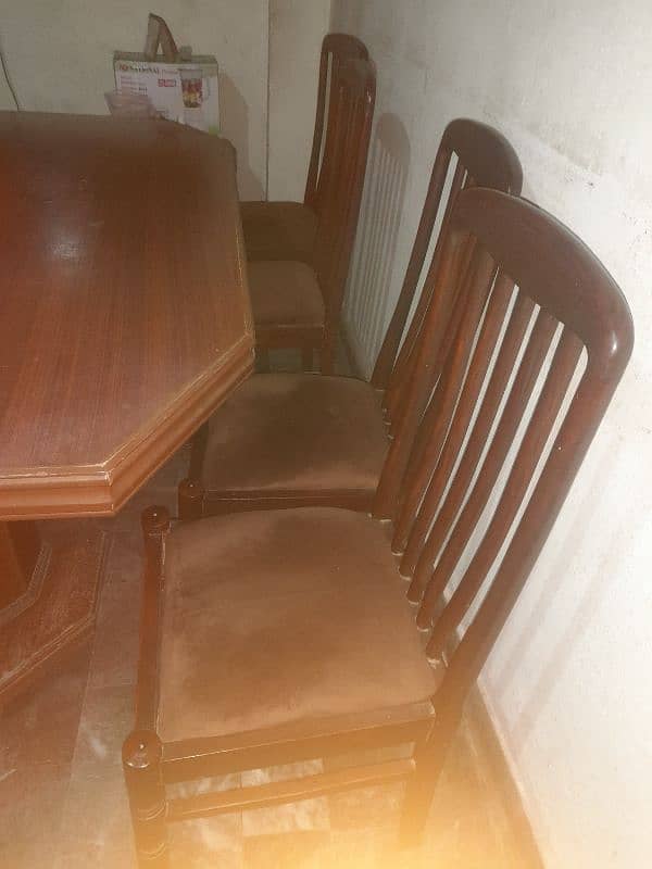 dining Tablewith 6  wooden chair 7