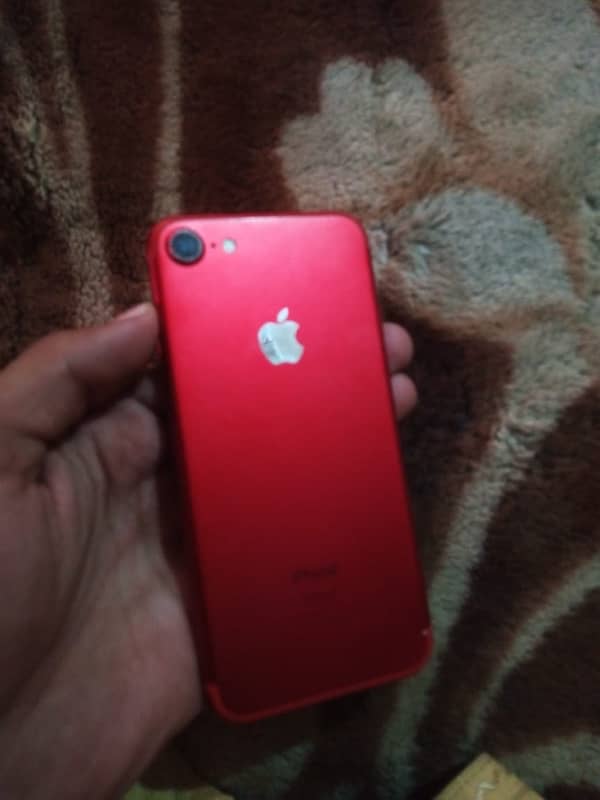 iphone 7  128 GB offical pta approved 3