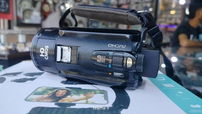 Canon Professional Handycam | Camcorder | IVIS HFS11 4