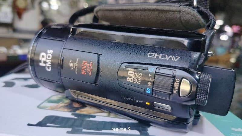 Canon Professional Handycam | Camcorder | IVIS HFS11 6