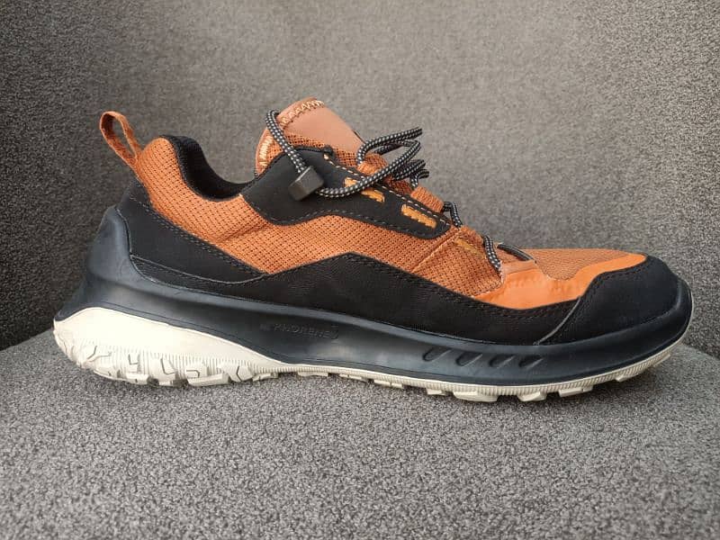 ECCO ULT-TRN UK 7.5-8 Waterproof Hiking 3