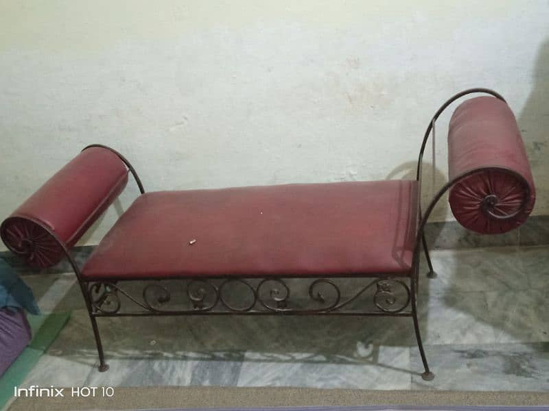 dewan sofa 0