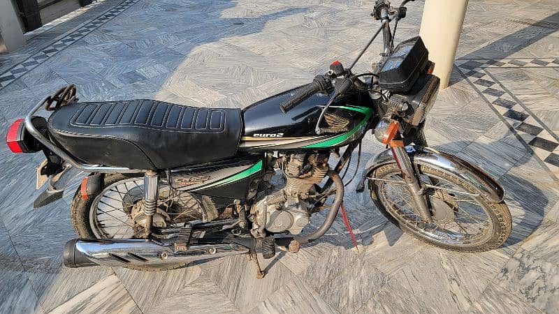 Honda cg 125 black color for sale 3