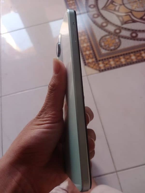 vivo y18 10 by 10 condition only 3 month used 3