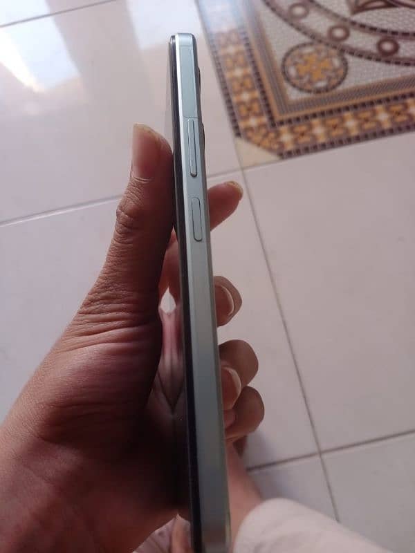 vivo y18 10 by 10 condition only 3 month used 5