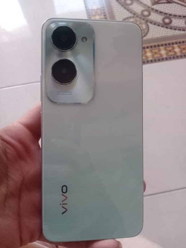 vivo y18 10 by 10 condition only 3 month used 6