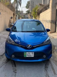 Toyota Vitz 2014 registered in 2017