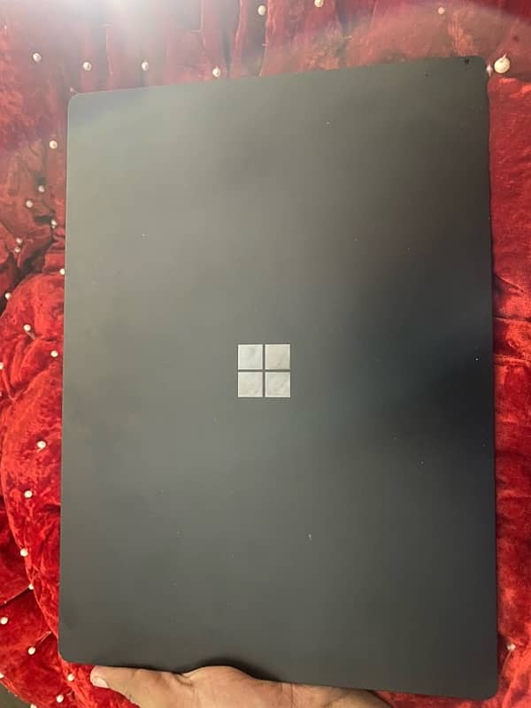 Microsoft Surface 4 1