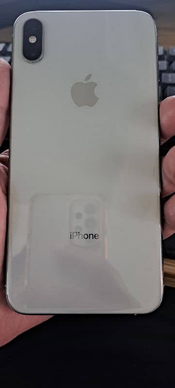 Xs max 64gb water pack new 10/10 0