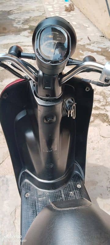 honda Scooty 8