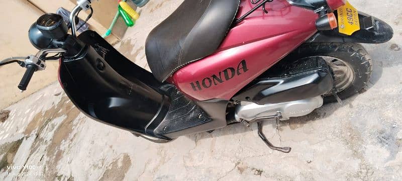 honda Scooty 9