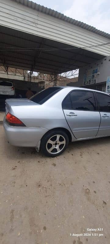 Mitsubishi Lancer 2005 3