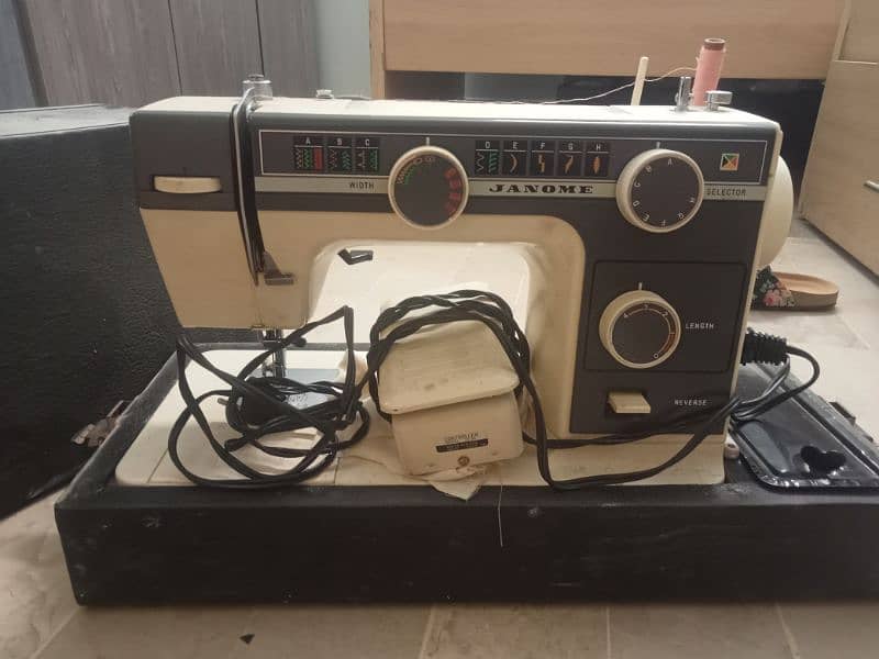 JANOME sewing machine 0