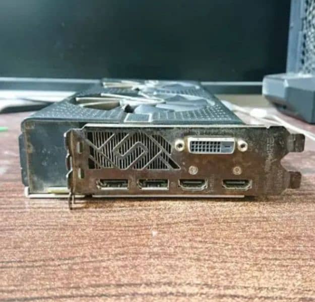 Sapphire RX 580 (2304) 8 GB DDR 5 3