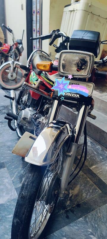 Honda CD70 total genuine bike just buy and use 1