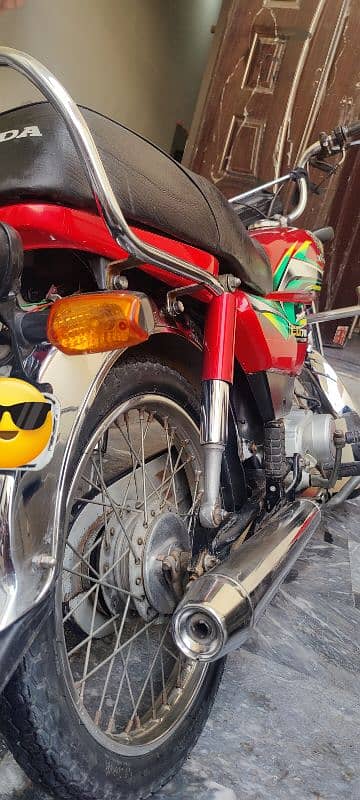 Honda CD70 total genuine bike just buy and use 5