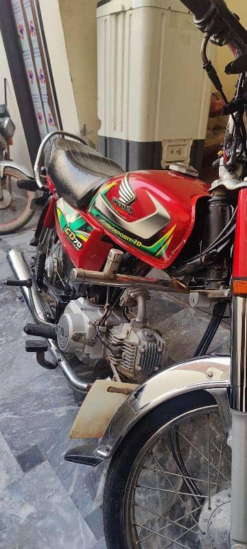 Honda CD70 total genuine bike just buy and use 12