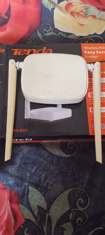 Tenda N300 Router 2