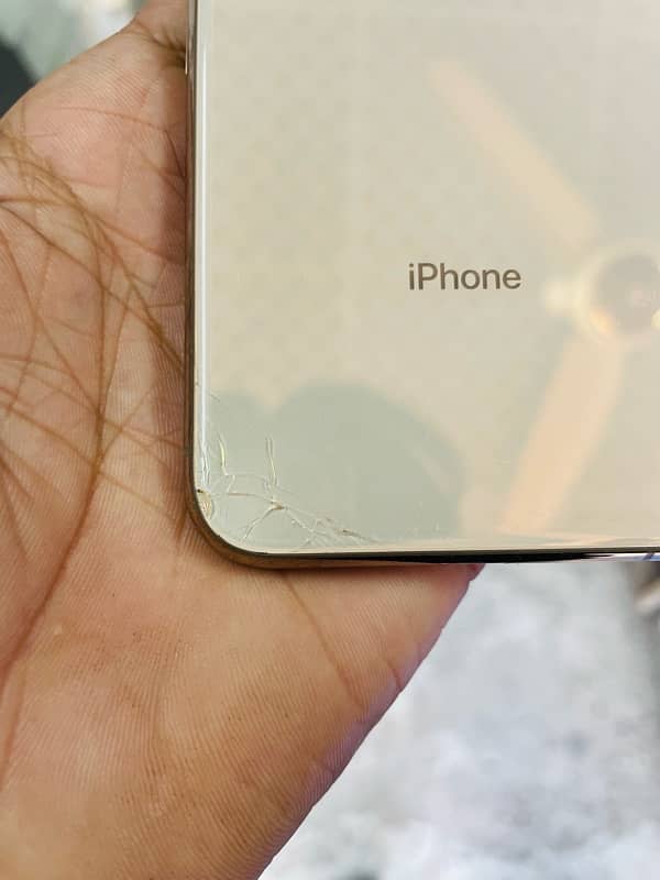 iphone xs 1