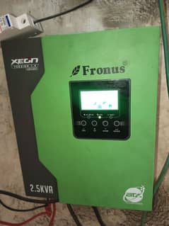 fronus hybrid solar inverter 2.5kw neat and clean