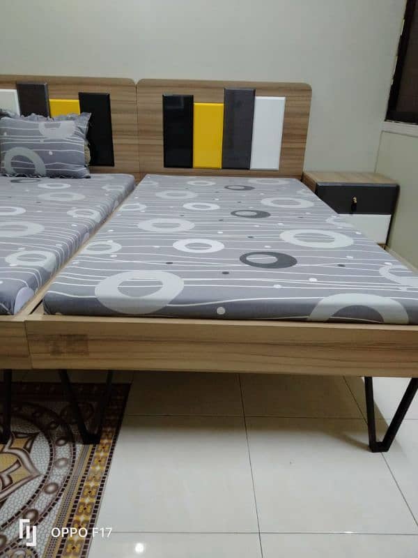 bed set only 8 t 9 month used 4