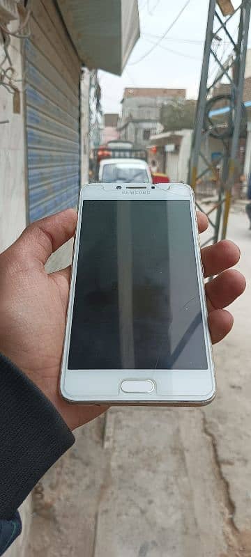 Samsung Galaxy C7 pro 4/64 5