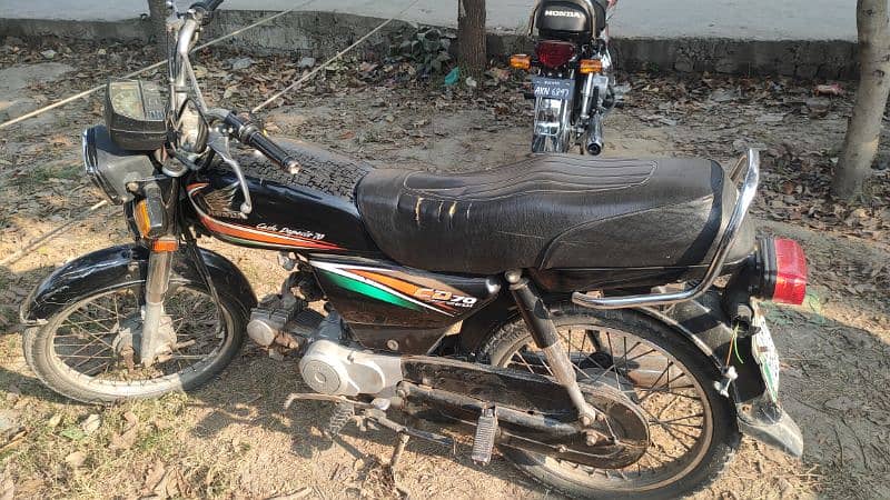 HONDA CD 70 2015 2