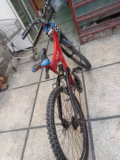 good condition new servis tyers